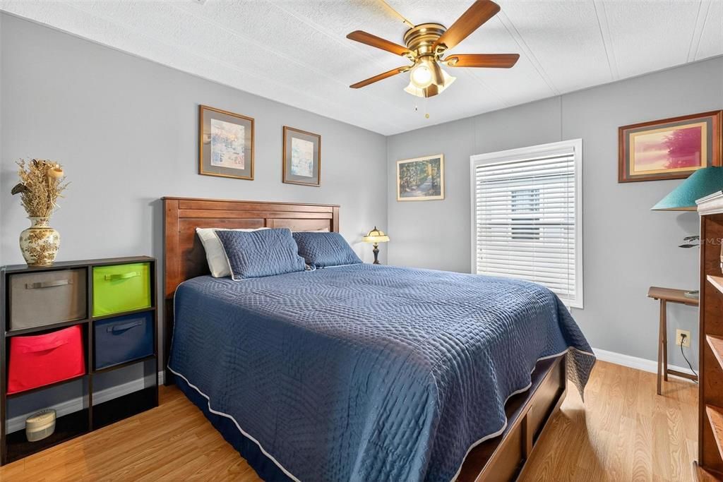 For Sale: $169,900 (2 beds, 2 baths, 1040 Square Feet)