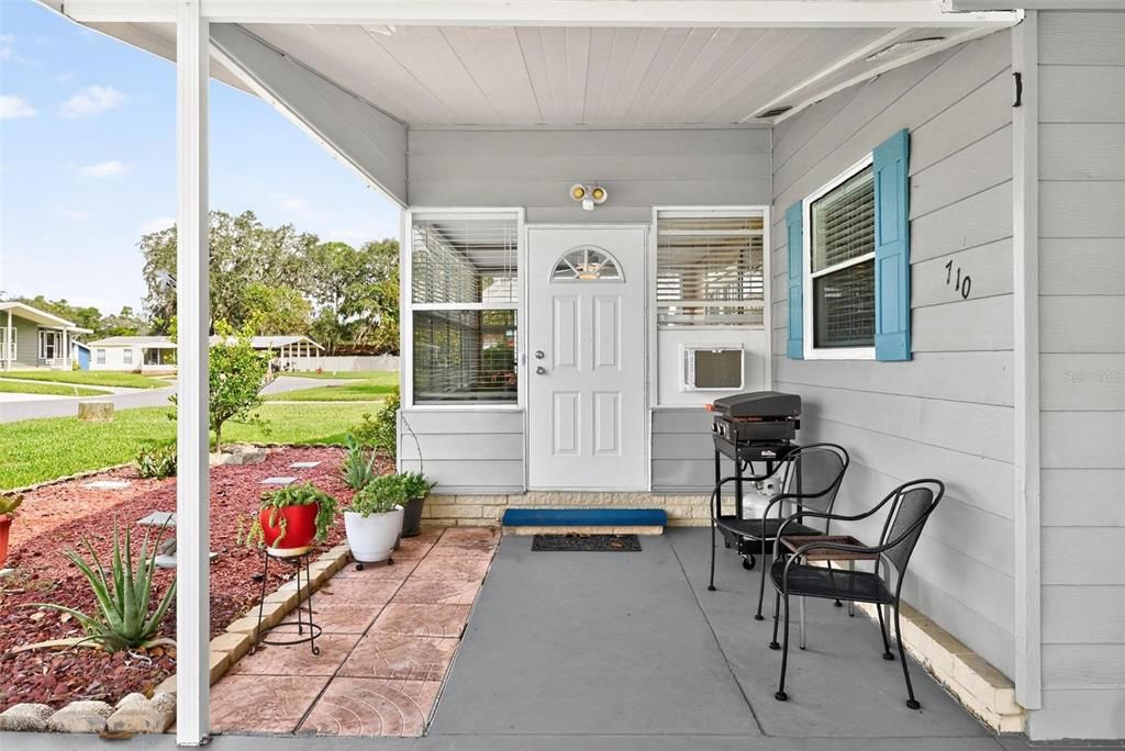 For Sale: $169,900 (2 beds, 2 baths, 1040 Square Feet)