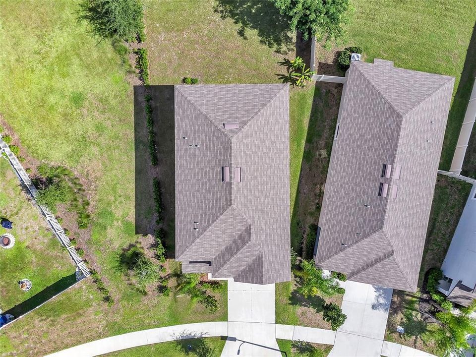 For Sale: $425,000 (6 beds, 3 baths, 2614 Square Feet)