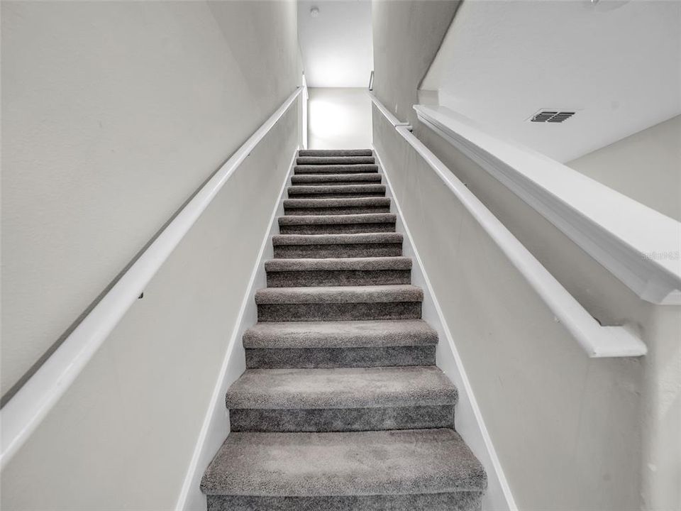 For Sale: $425,000 (6 beds, 3 baths, 2614 Square Feet)