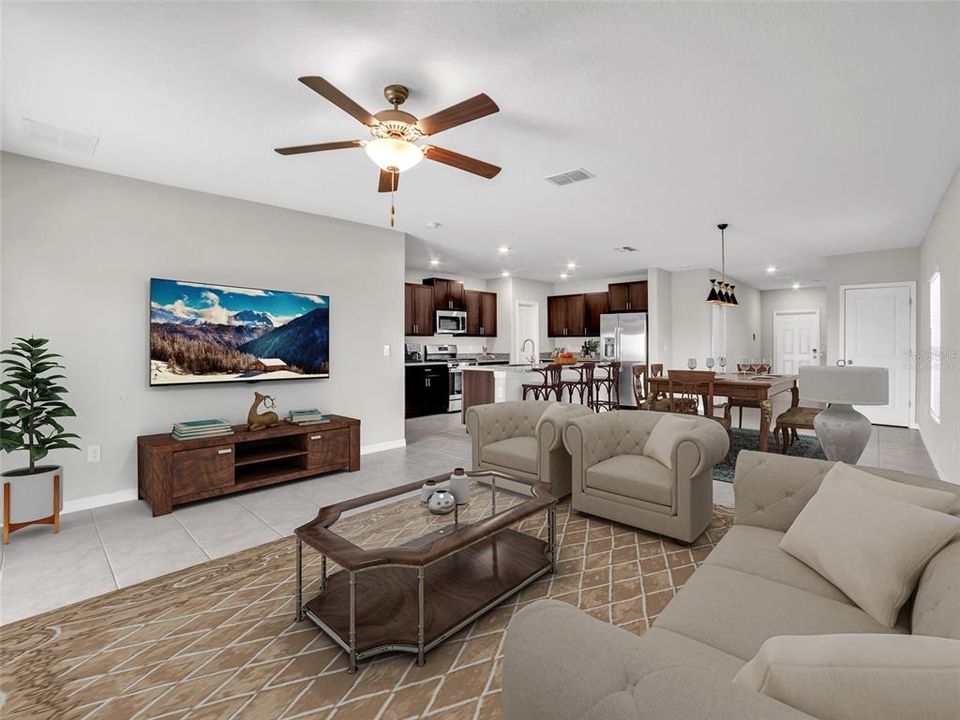 For Sale: $425,000 (6 beds, 3 baths, 2614 Square Feet)