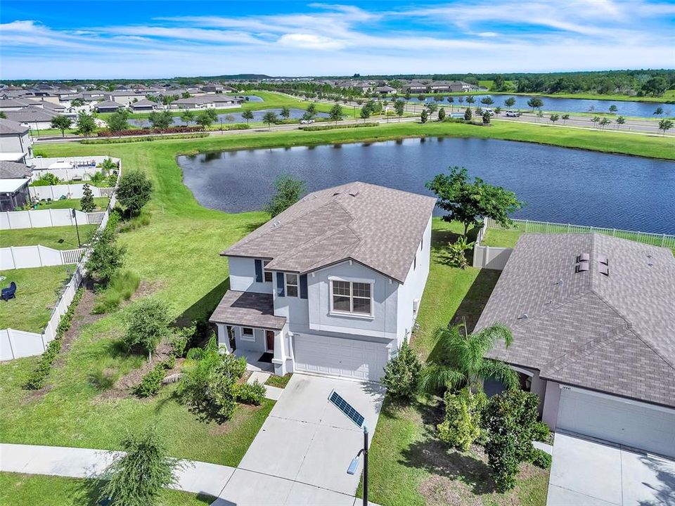 For Sale: $425,000 (6 beds, 3 baths, 2614 Square Feet)