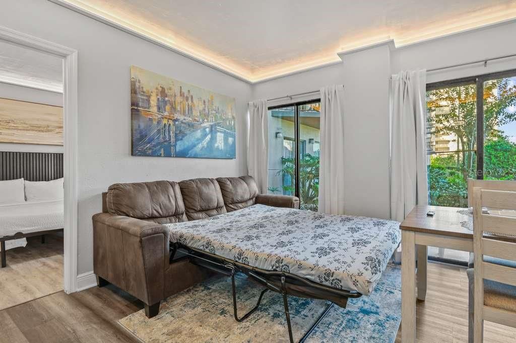 待售: $258,900 (2 贝兹, 2 浴室, 578 平方英尺)