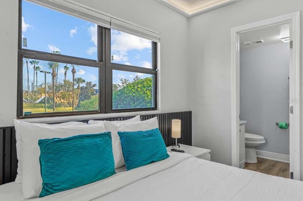 待售: $258,900 (2 贝兹, 2 浴室, 578 平方英尺)