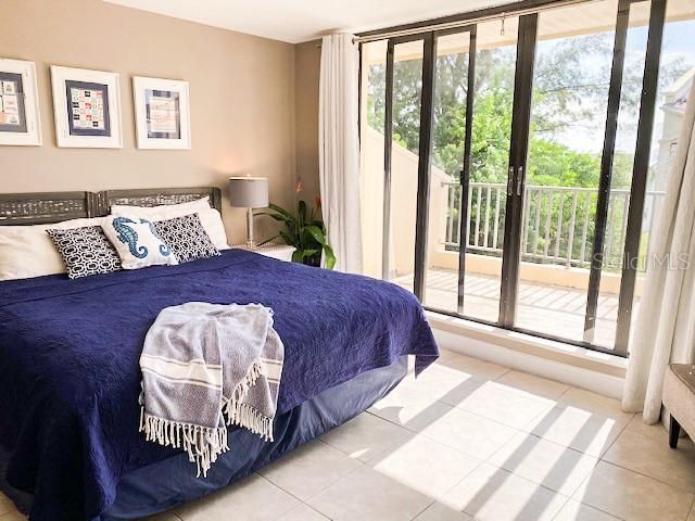 出租: $7,750 (3 贝兹, 3 浴室, 1672 平方英尺)