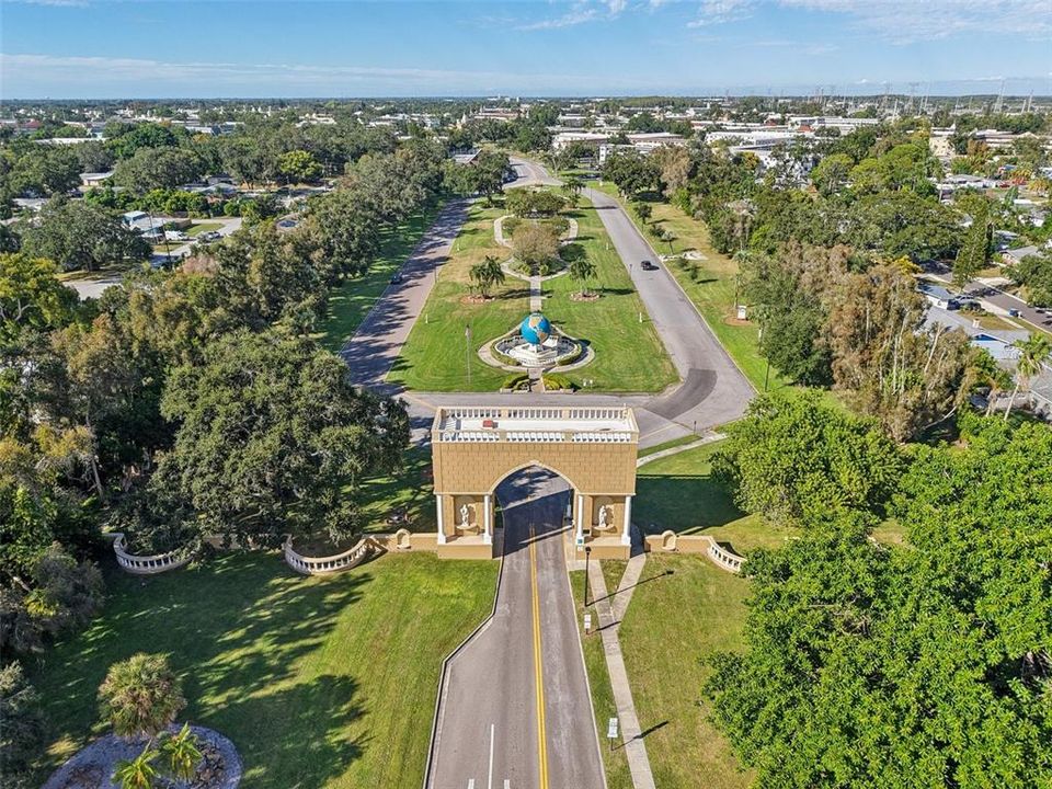 待售: $125,000 (1 贝兹, 1 浴室, 825 平方英尺)