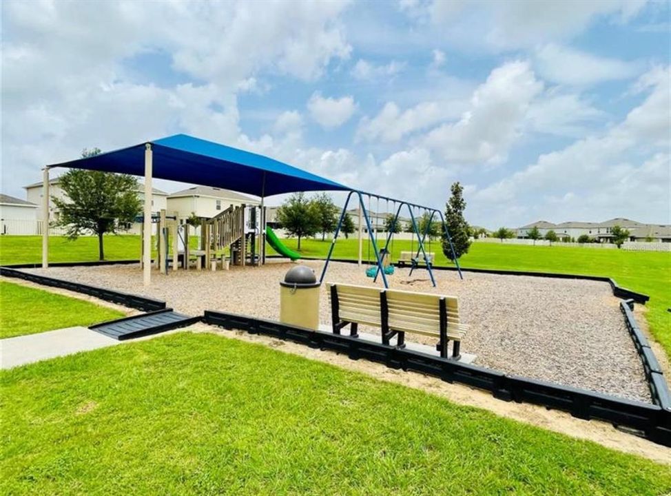 For Rent: $2,800 (4 beds, 2 baths, 1838 Square Feet)