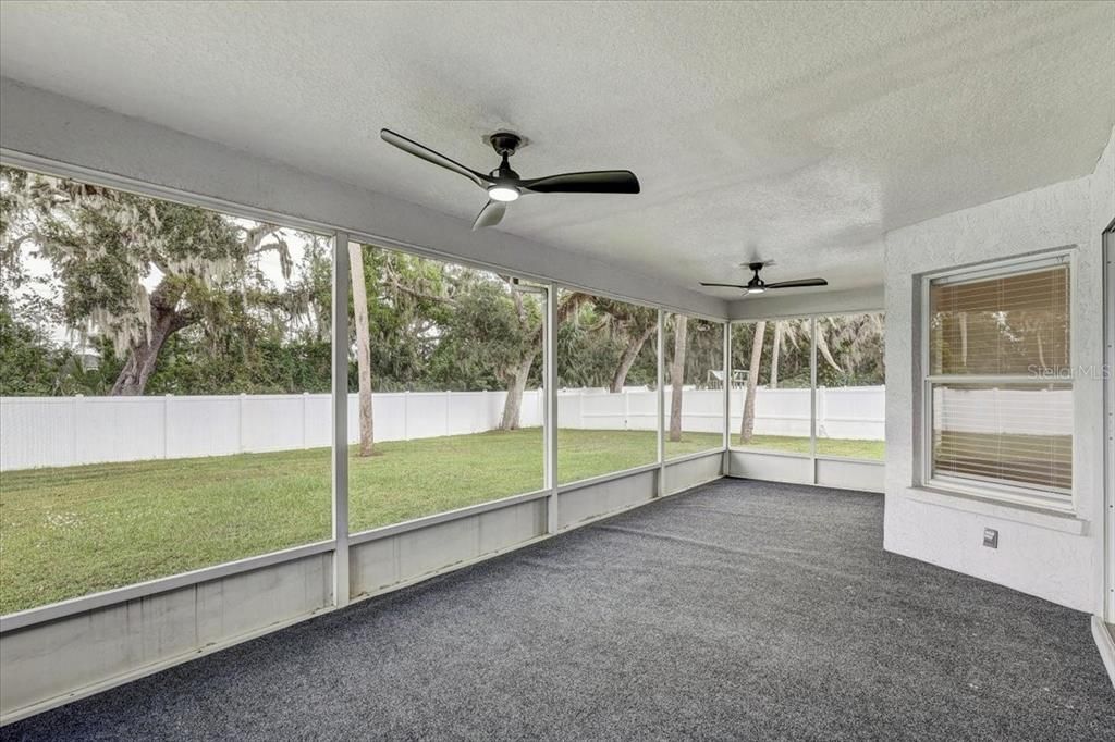 На продажу: $379,900 (3 спален, 2 ванн, 1506 Квадратных фут)