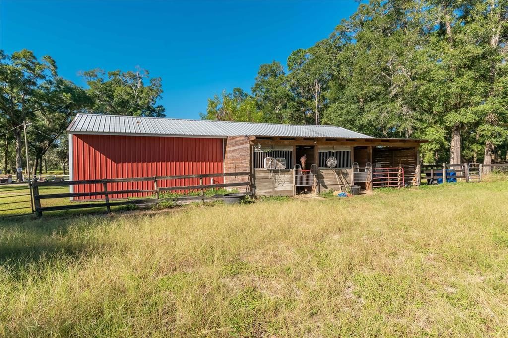 For Sale: $415,000 (3 beds, 2 baths, 1104 Square Feet)