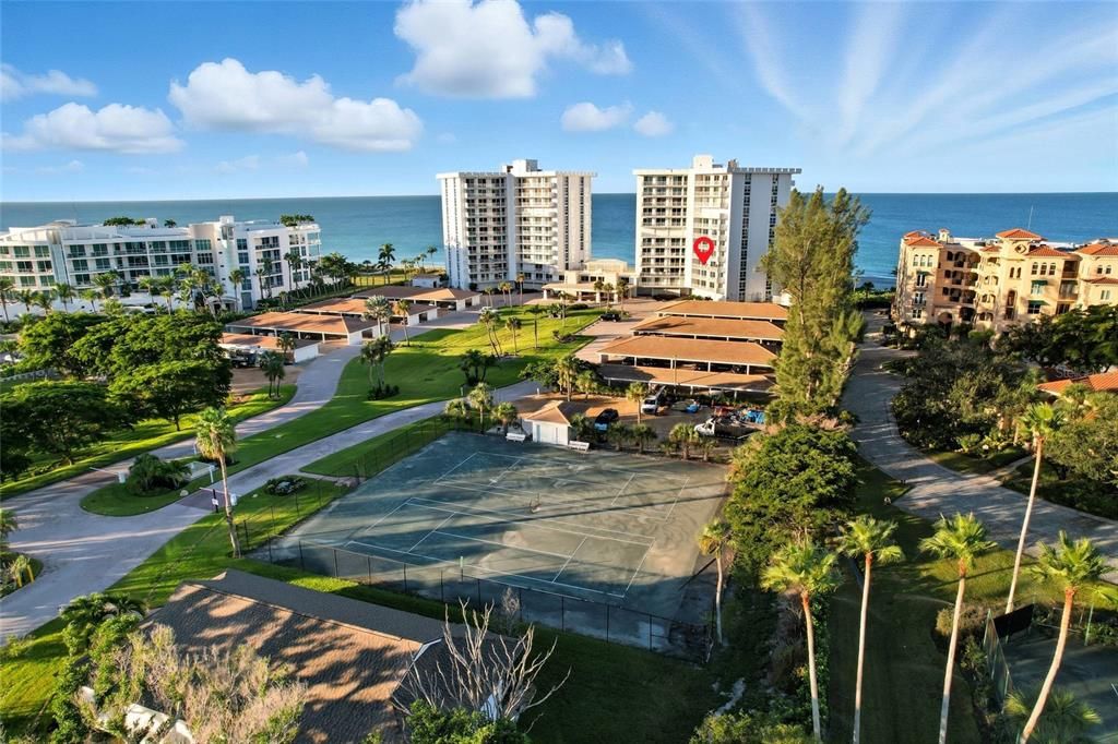 待售: $695,000 (2 贝兹, 2 浴室, 1235 平方英尺)