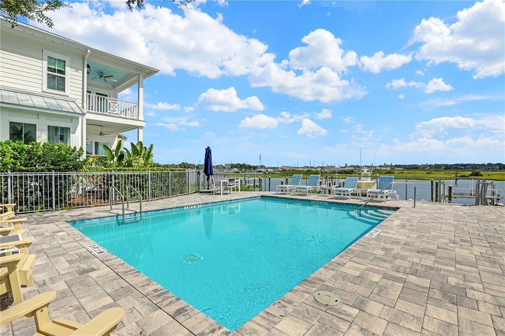 На продажу: $1,395,000 (3 спален, 2 ванн, 2132 Квадратных фут)