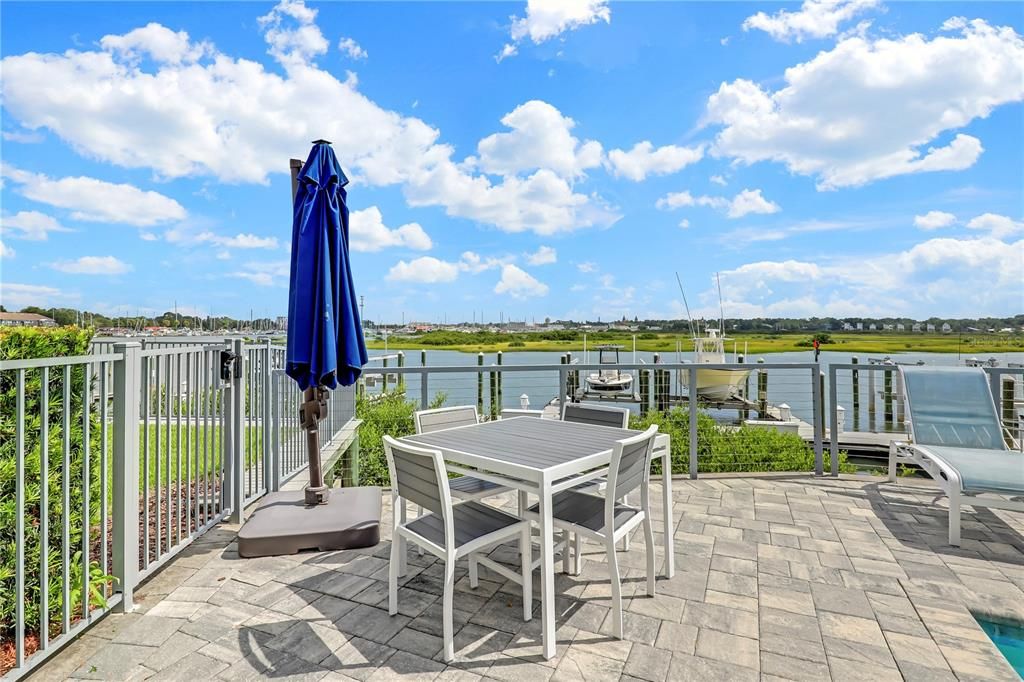 На продажу: $1,395,000 (3 спален, 2 ванн, 2132 Квадратных фут)