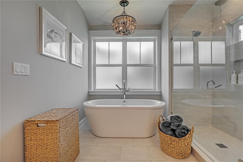 На продажу: $1,395,000 (3 спален, 2 ванн, 2132 Квадратных фут)