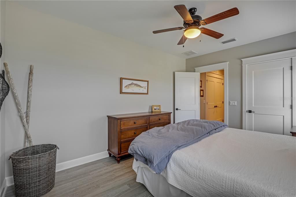 На продажу: $1,395,000 (3 спален, 2 ванн, 2132 Квадратных фут)