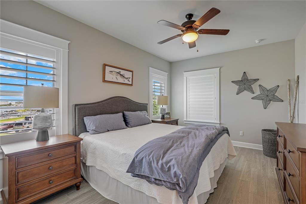 На продажу: $1,395,000 (3 спален, 2 ванн, 2132 Квадратных фут)