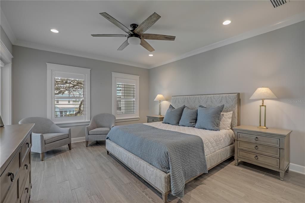 На продажу: $1,395,000 (3 спален, 2 ванн, 2132 Квадратных фут)