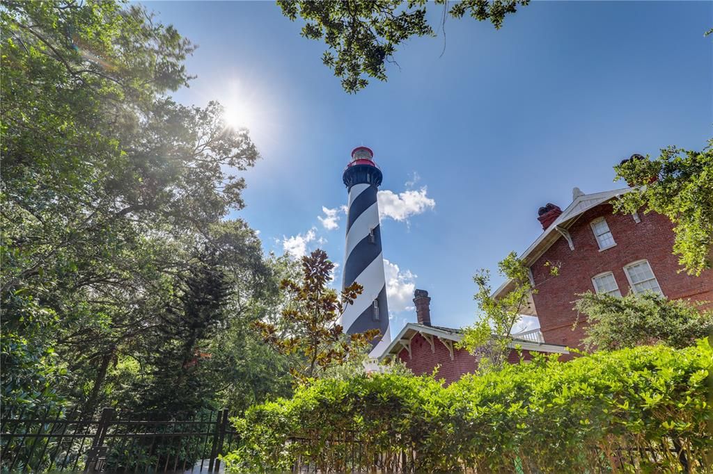 На продажу: $1,395,000 (3 спален, 2 ванн, 2132 Квадратных фут)