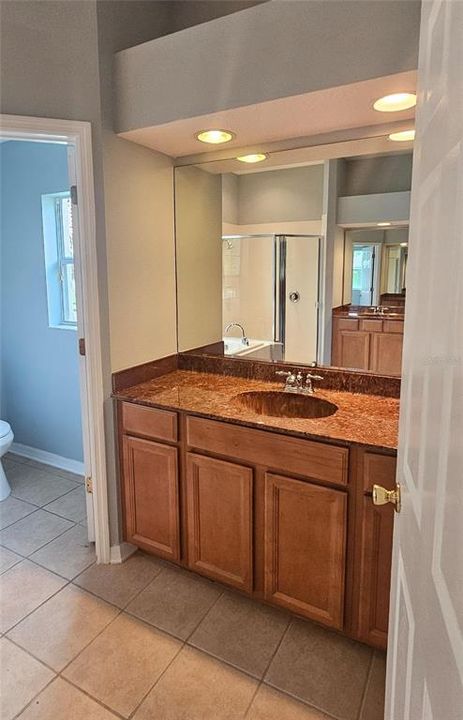 合同活跃: $599,000 (4 贝兹, 3 浴室, 2582 平方英尺)