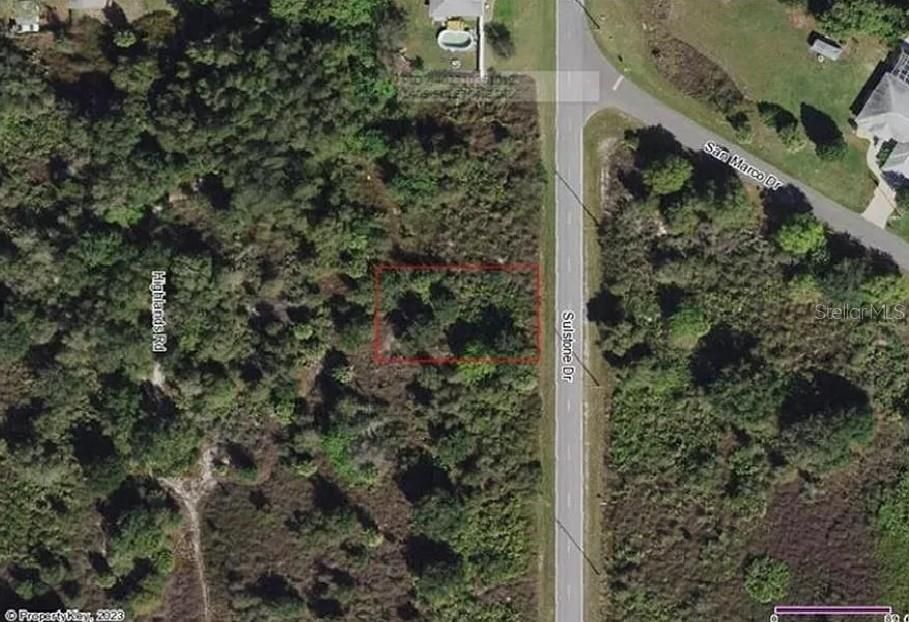 На продажу: $35,000 (0.23 acres)