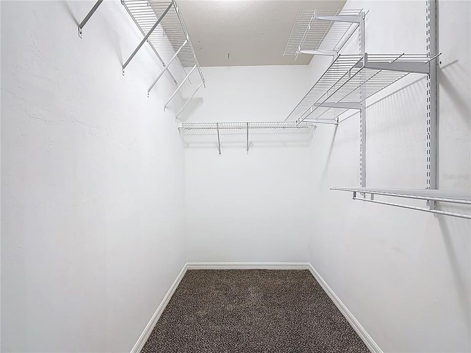 For Sale: $399,000 (3 beds, 2 baths, 1623 Square Feet)