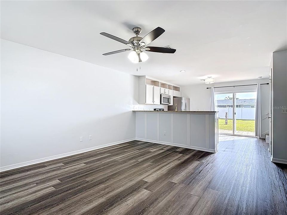 For Sale: $399,000 (3 beds, 2 baths, 1623 Square Feet)