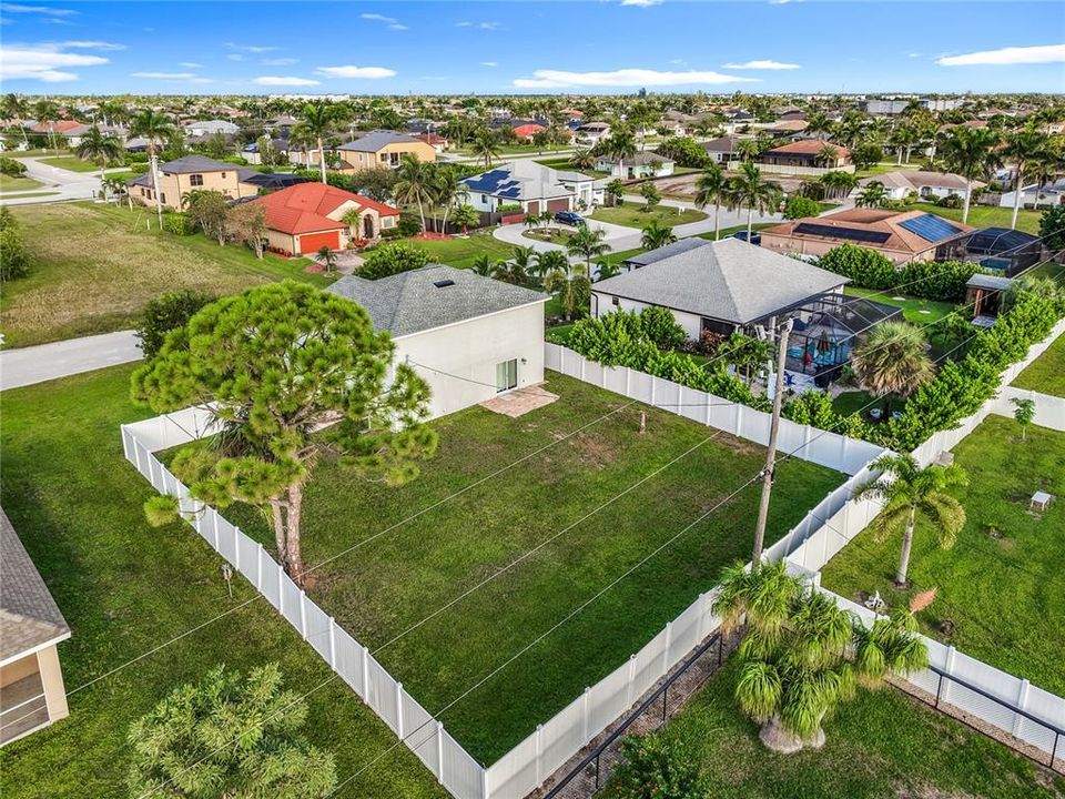 For Sale: $399,000 (3 beds, 2 baths, 1623 Square Feet)