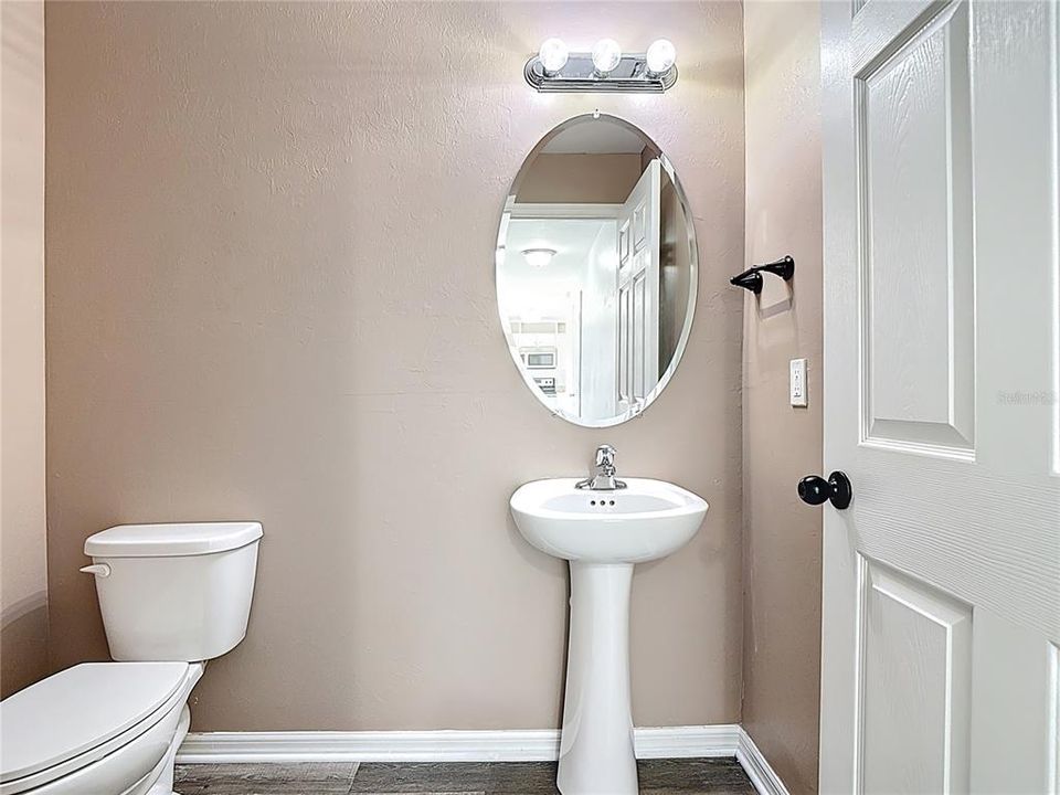 For Sale: $399,000 (3 beds, 2 baths, 1623 Square Feet)