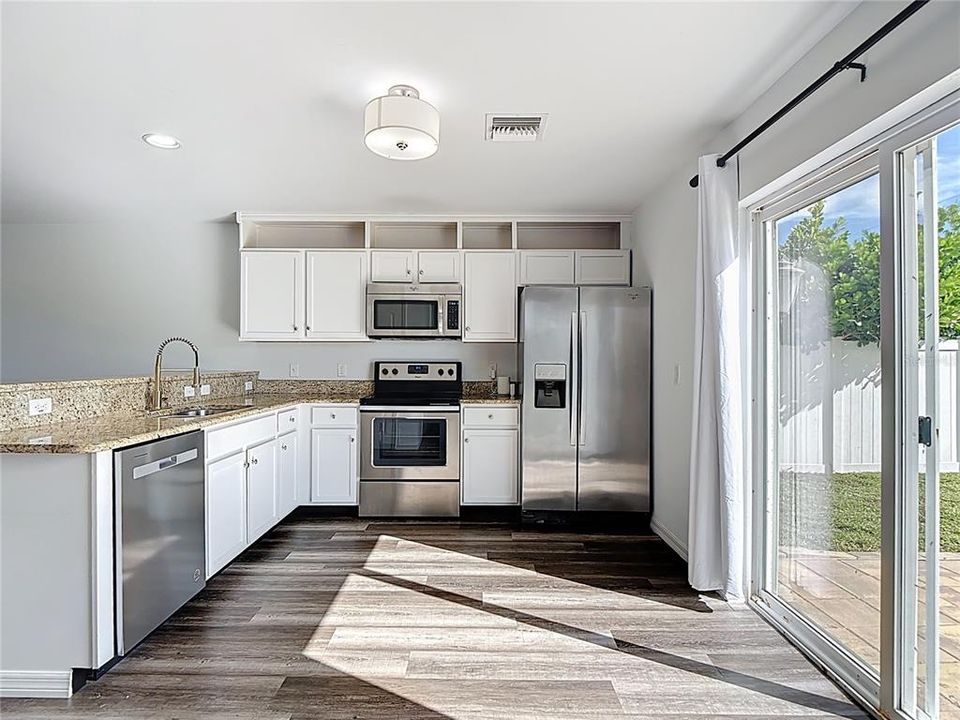 For Sale: $399,000 (3 beds, 2 baths, 1623 Square Feet)