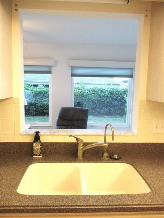 待售: $264,000 (3 贝兹, 2 浴室, 1760 平方英尺)