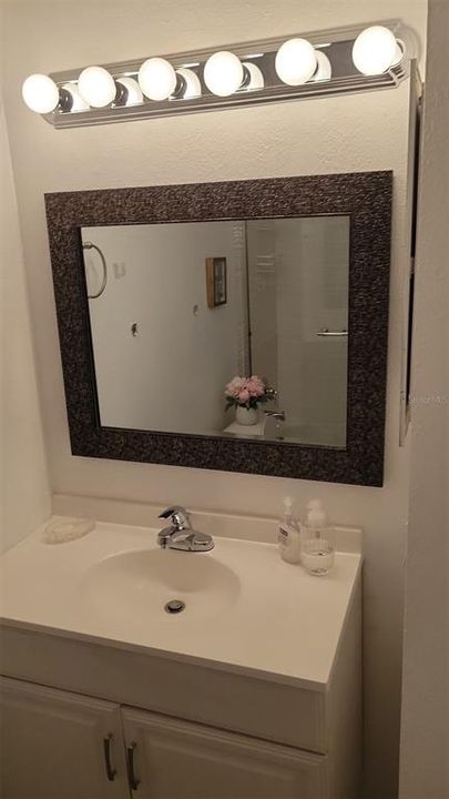 В аренду: $1,650 (2 спален, 2 ванн, 937 Квадратных фут)