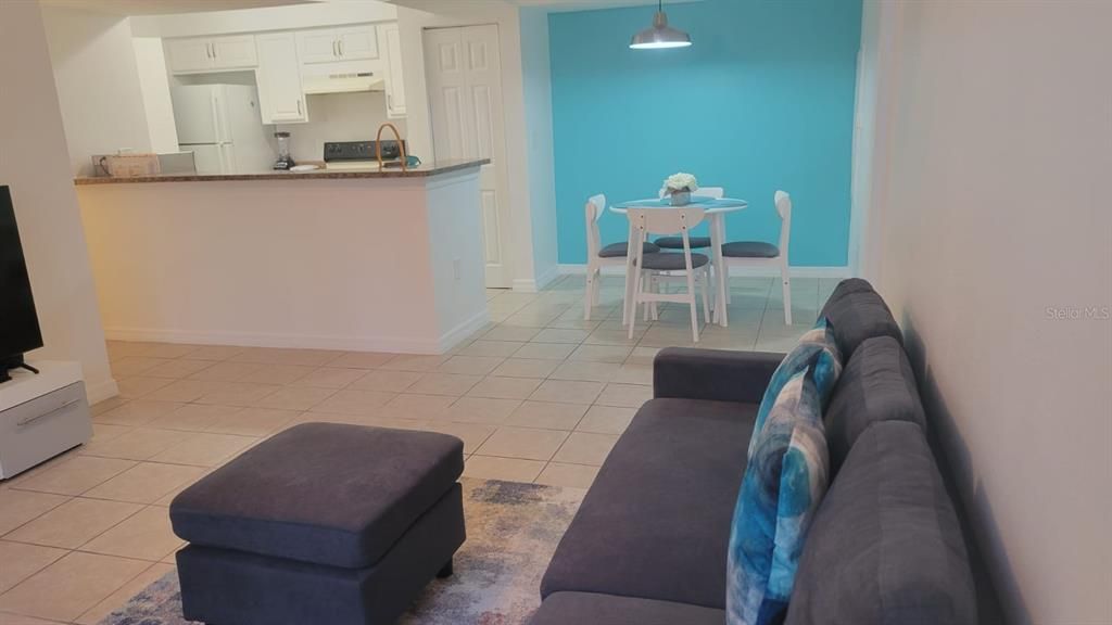 В аренду: $1,650 (2 спален, 2 ванн, 937 Квадратных фут)