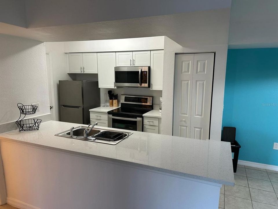 В аренду: $1,650 (2 спален, 2 ванн, 937 Квадратных фут)