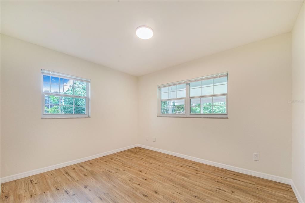 Active With Contract: $289,900 (4 beds, 2 baths, 1647 Square Feet)