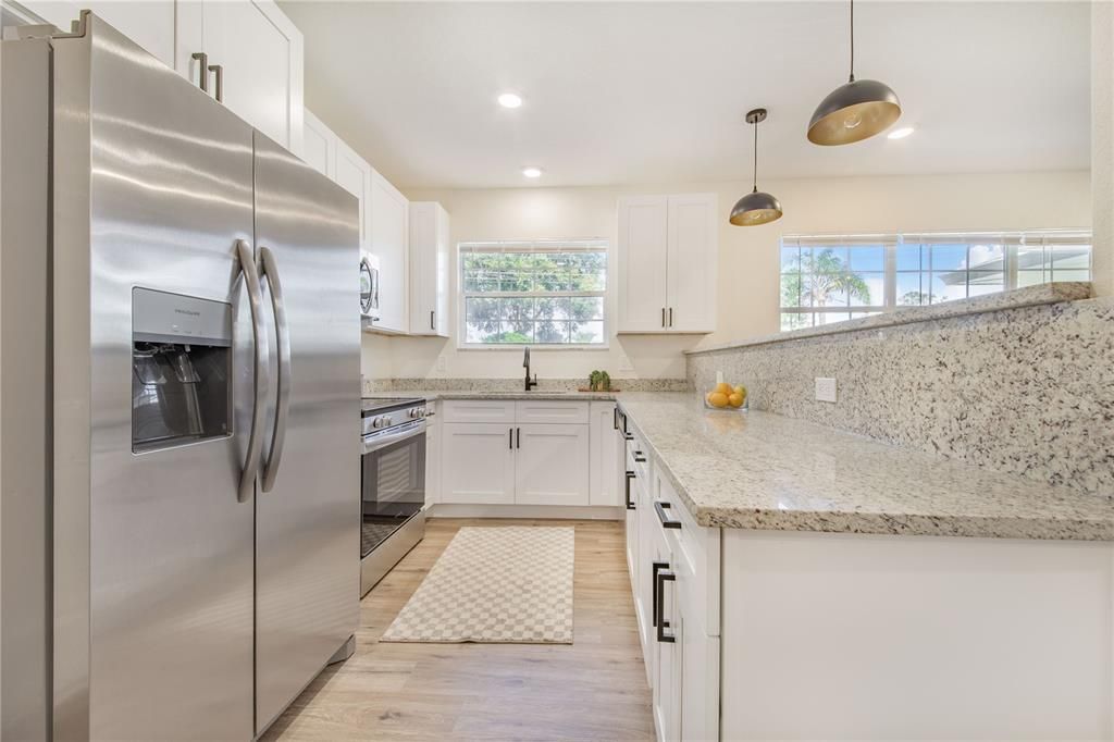 Active With Contract: $289,900 (4 beds, 2 baths, 1647 Square Feet)