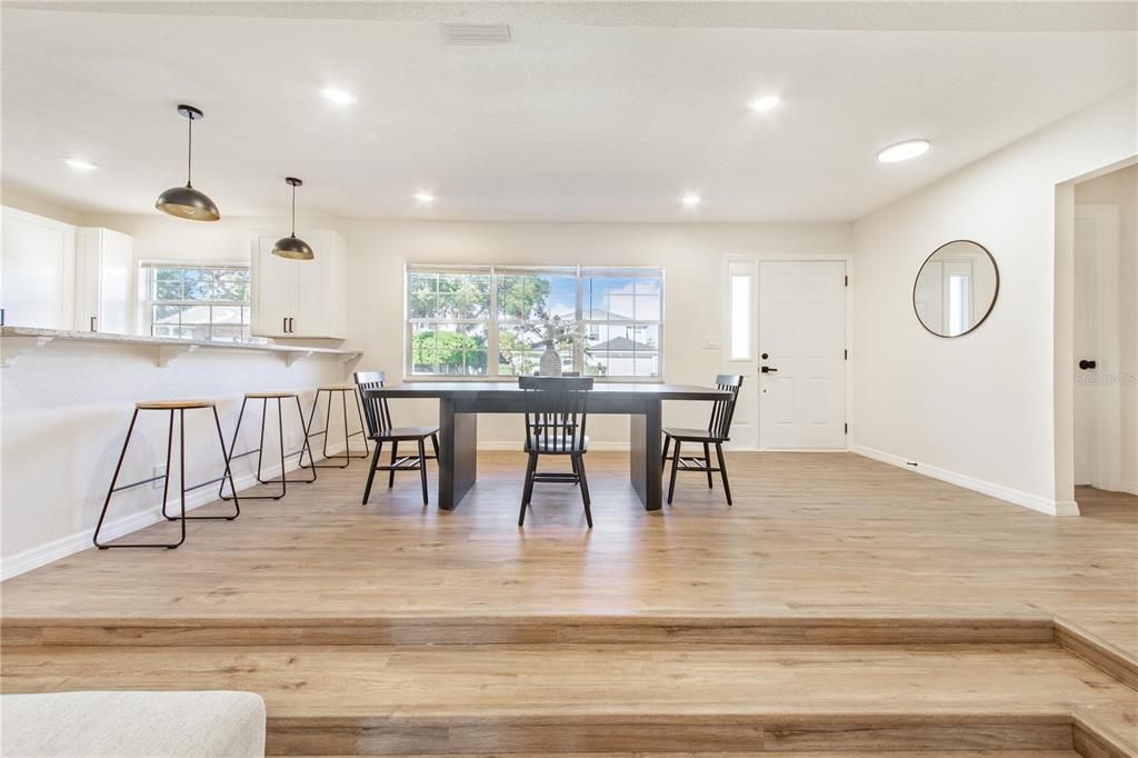 Active With Contract: $289,900 (4 beds, 2 baths, 1647 Square Feet)