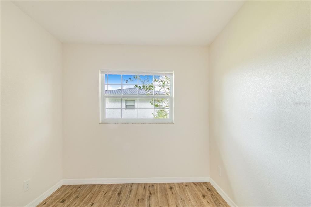 Active With Contract: $289,900 (4 beds, 2 baths, 1647 Square Feet)