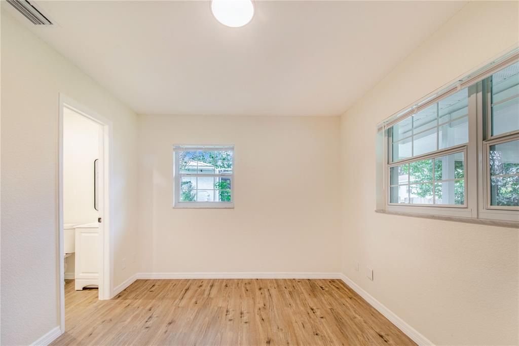 Active With Contract: $289,900 (4 beds, 2 baths, 1647 Square Feet)