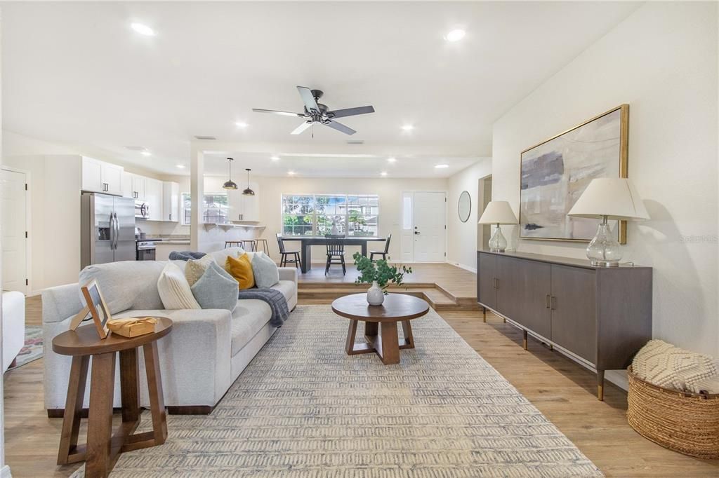 Active With Contract: $289,900 (4 beds, 2 baths, 1647 Square Feet)