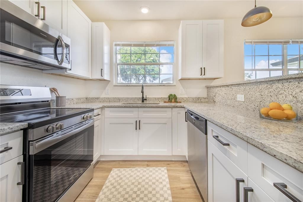 Active With Contract: $289,900 (4 beds, 2 baths, 1647 Square Feet)