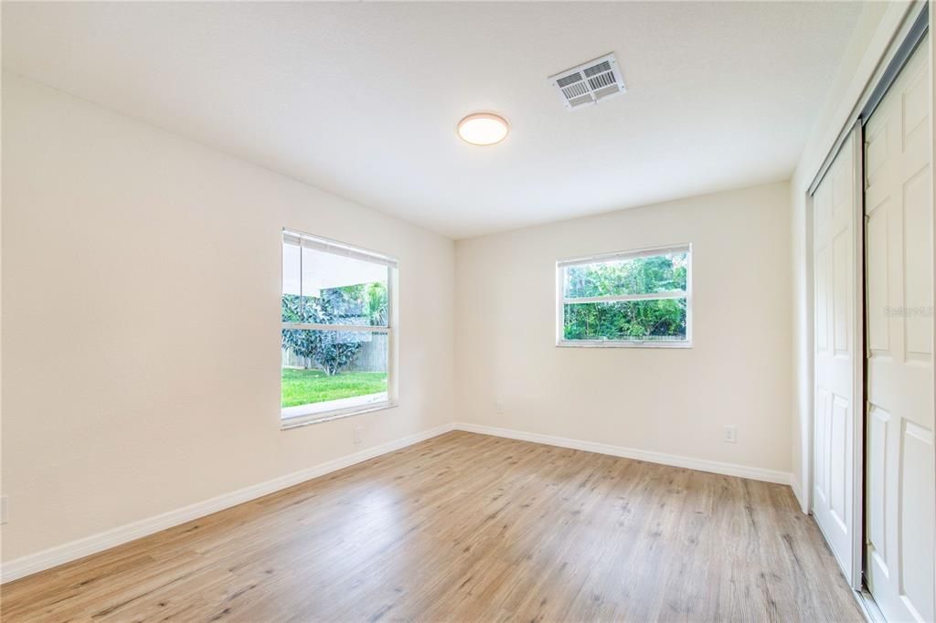 Active With Contract: $289,900 (4 beds, 2 baths, 1647 Square Feet)