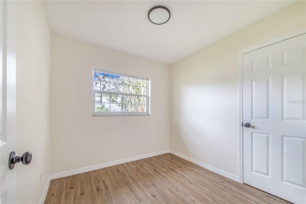 Active With Contract: $289,900 (4 beds, 2 baths, 1647 Square Feet)