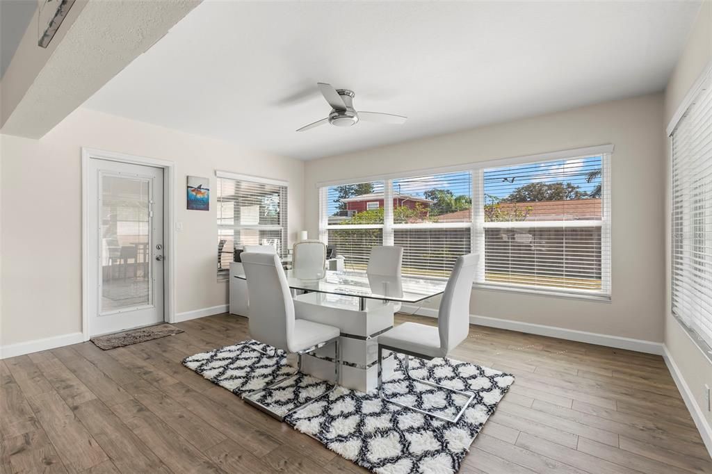 En Venta: $495,000 (2 camas, 2 baños, 1467 Pies cuadrados)