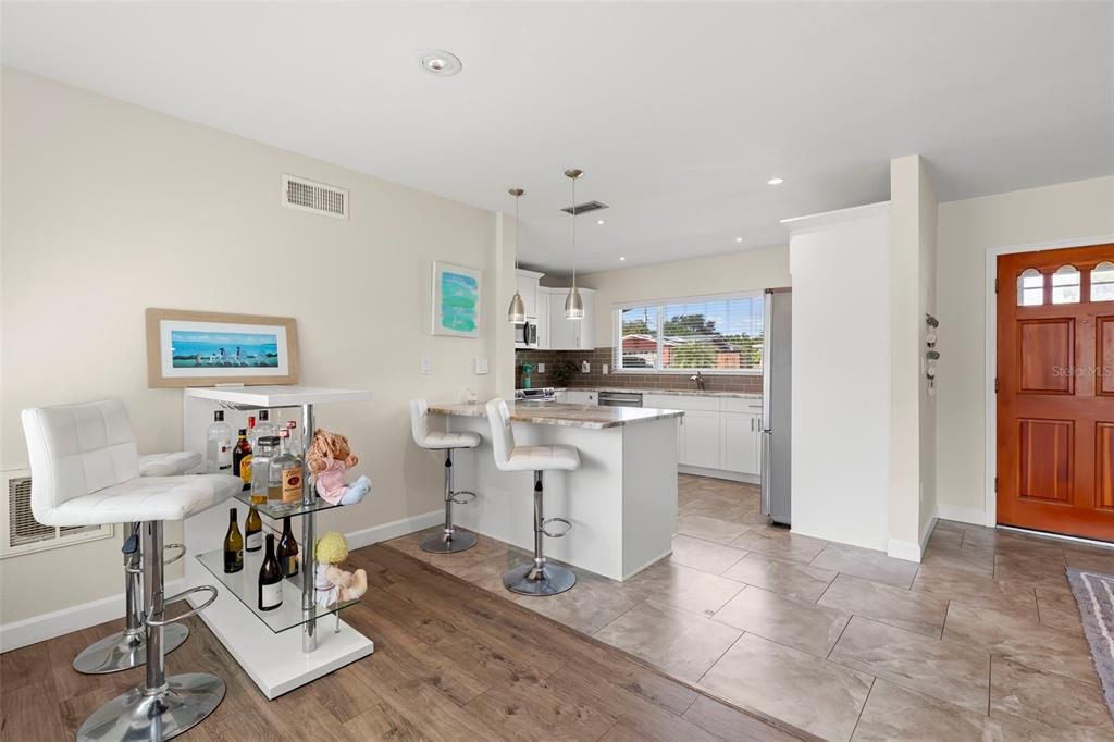 En Venta: $495,000 (2 camas, 2 baños, 1467 Pies cuadrados)