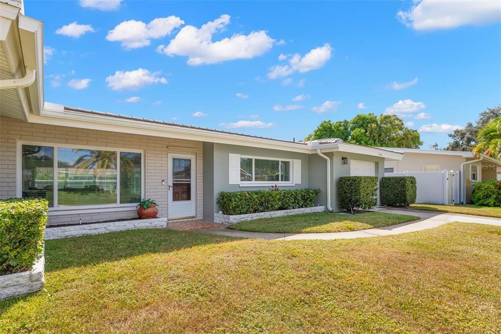 En Venta: $495,000 (2 camas, 2 baños, 1467 Pies cuadrados)