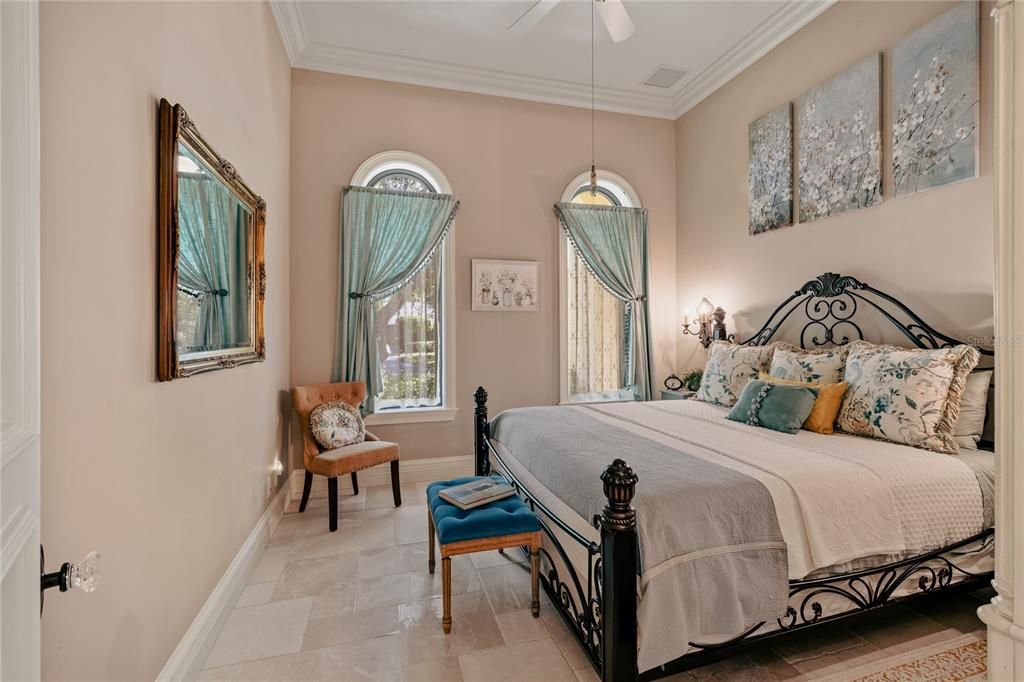 На продажу: $8,200,000 (3 спален, 3 ванн, 4658 Квадратных фут)