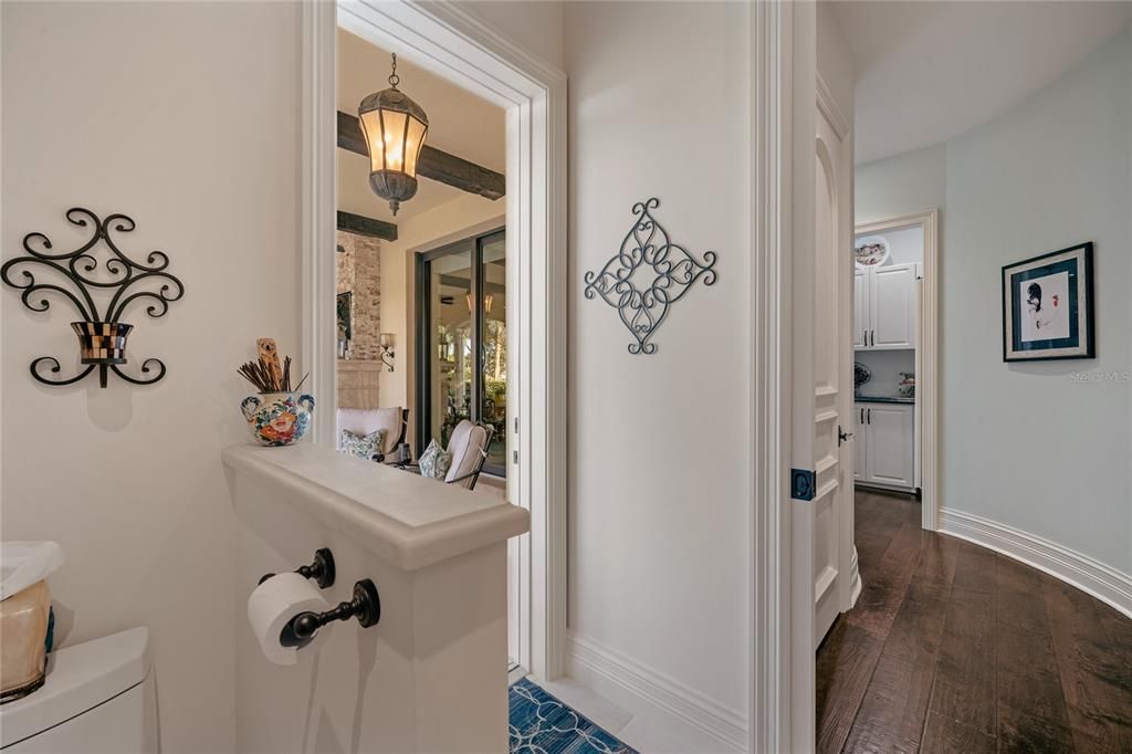 На продажу: $8,200,000 (3 спален, 3 ванн, 4658 Квадратных фут)