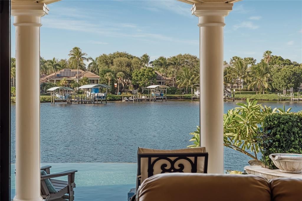 На продажу: $8,200,000 (3 спален, 3 ванн, 4658 Квадратных фут)