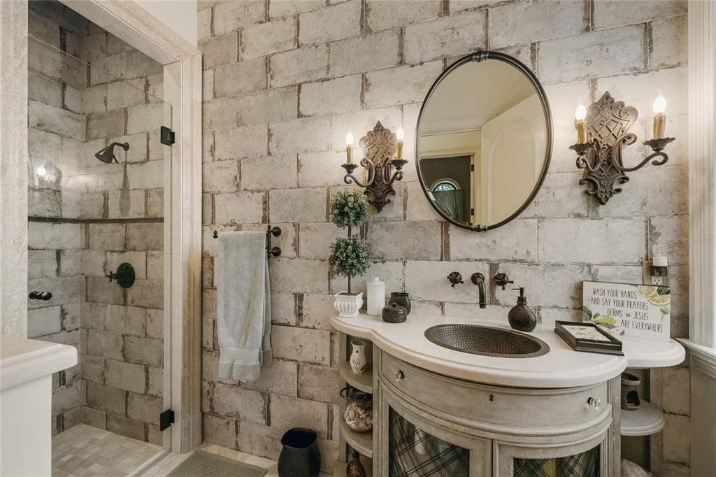 На продажу: $8,200,000 (3 спален, 3 ванн, 4658 Квадратных фут)