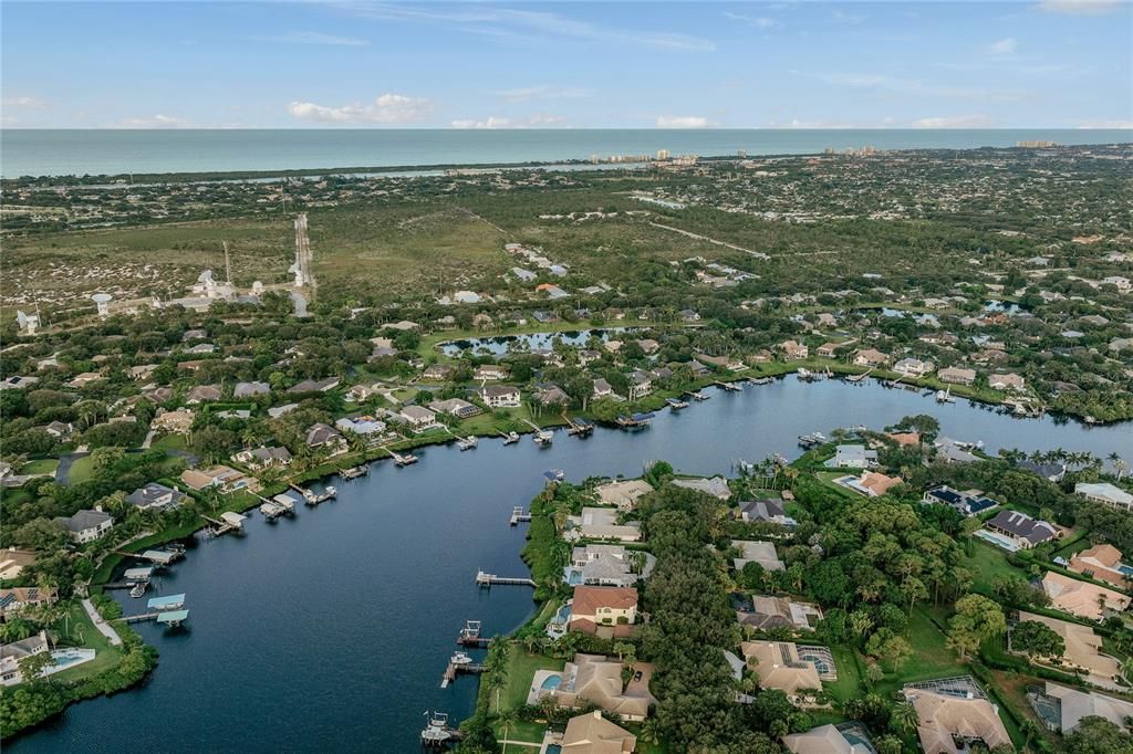 На продажу: $8,200,000 (3 спален, 3 ванн, 4658 Квадратных фут)