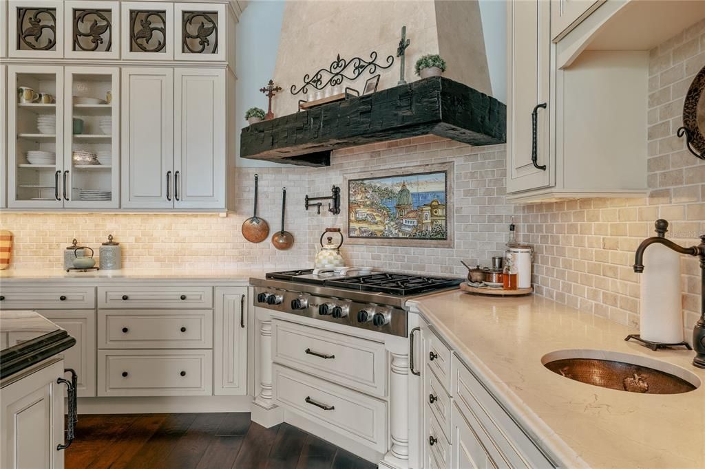 На продажу: $8,200,000 (3 спален, 3 ванн, 4658 Квадратных фут)